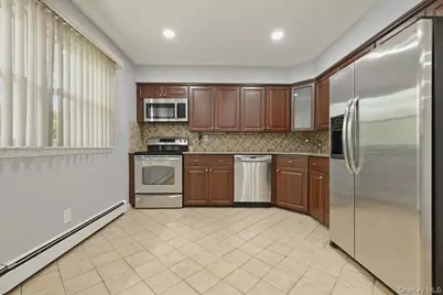 448 Lenox Road, Huntington Station, NY 11746 - Photo 11