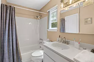 29 Hancock, Yaphank, NY 11980 - Photo 15