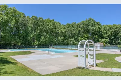 29 Hancock, Yaphank, NY 11980 - Photo 25