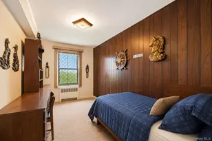 52-24 65th Pl, Maspeth, NY 11378 - Photo 5