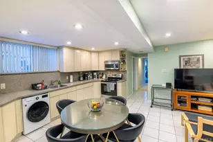 42-19 195th St, Flushing, NY 11358 - Photo 19