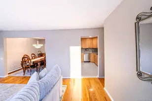 42-19 195th St, Flushing, NY 11358 - Photo 15