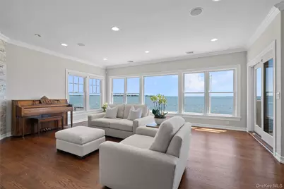21 Shinnecock Road, East Quogue, NY 11942 - Photo 9