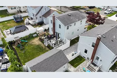 3038 Lowell Avenue, Wantagh, NY 11793 - Photo 27