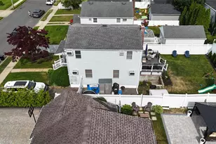 3038 Lowell Ave, Wantagh, NY 11793 - Photo 25