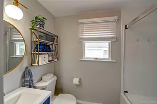 3038 Lowell Ave, Wantagh, NY 11793 - Photo 15