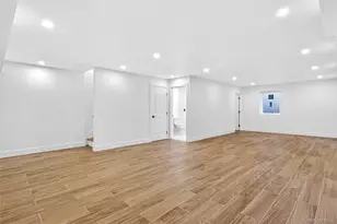 37 Corchaug Ave, Port Washington, NY 11050 - Photo 27