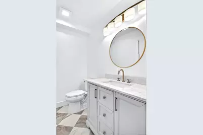 37 Corchaug Avenue #B, Port Washington, NY 11050 - Photo 5