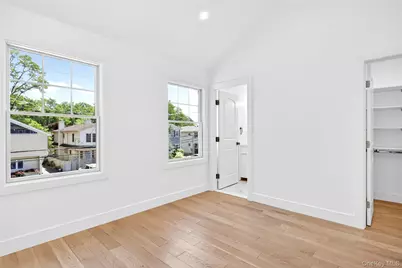 37 Corchaug Avenue #B, Port Washington, NY 11050 - Photo 19