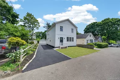 15 Grand Place, Huntington Station, NY 11746 - Photo 1
