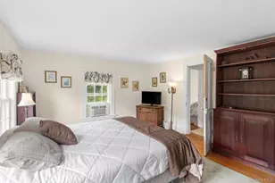 718 Montauk Hwy, East Quogue, NY 11942 - Photo 13