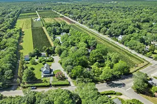 718 Montauk Hwy, East Quogue, NY 11942 - Photo 7