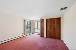 7 Blanche St, Plainview, NY 11803 - Photo 15