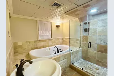 207 Prospect Avenue, Sea Cliff, NY 11579 - Photo 13