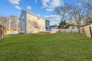 62 Sunburst Dr, Rocky Point, NY 11778 - Photo 25