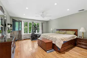 35 Woodvale Dr, Syosset, NY 11791 - Photo 13