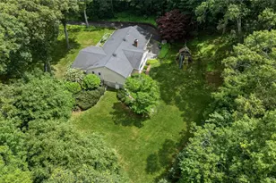 35 Woodvale Dr, Syosset, NY 11791 - Photo 23