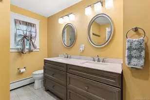 35 Woodvale Dr, Syosset, NY 11791 - Photo 17