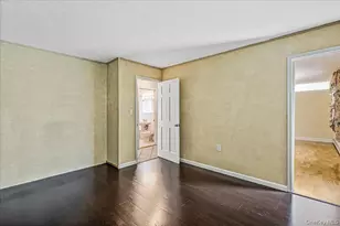 104 Choir Ln, Westbury, NY 11590 - Photo 13