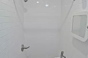 40-24 Aske St, Elmhurst, NY 11373 - Photo 5