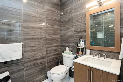 100 Garvies Point Road #1131, Glen Cove, NY 11542 - Photo 23