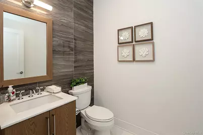 100 Garvies Point Road #1131, Glen Cove, NY 11542 - Photo 27