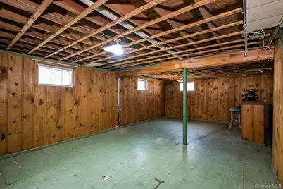 32 Croyden, New Hyde Park, NY 11040 - Photo 25