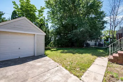 32 Croyden, New Hyde Park, NY 11040 - Photo 27