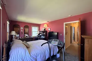 381 N Monroe Ave, Lindenhurst, NY 11757 - Photo 19