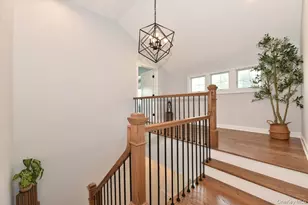 28 Red Oak Pl, Massapequa, NY 11758 - Photo 23