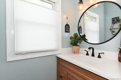 28 Red Oak Place, Massapequa, NY 11758 - Photo 21
