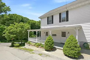 800 Oakwood Dr, Peekskill, NY 10566 - Photo 3