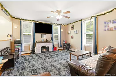 800 Oakwood Drive, Peekskill, NY 10566 - Photo 9