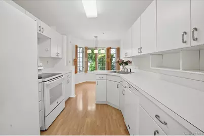 8 Oakcrest Lane #57, Hastings on Hudson, NY 10706 - Photo 5