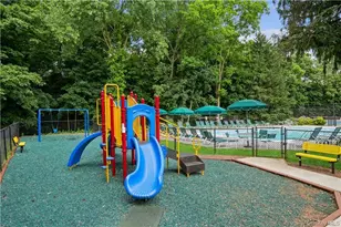 8 Oakcrest Ln, Hastings on Hudson, NY 10706 - Photo 25