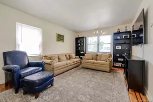 2368 Woodhull Ave, Bronx, NY 10469 - Photo 9