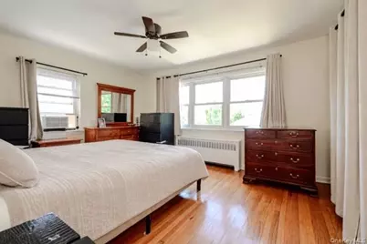 2368 Woodhull Avenue, Bronx, NY 10469 - Photo 21