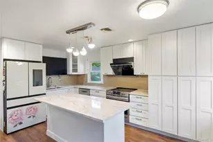 36 Richmond St, Syosset, NY 11791 - Photo 7
