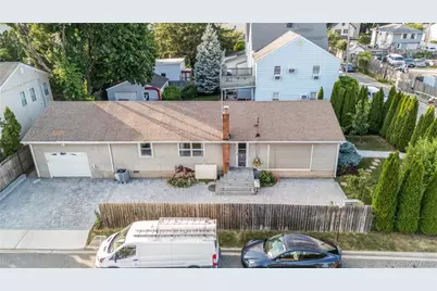 36 Richmond Street, Syosset, NY 11791 - Photo 17