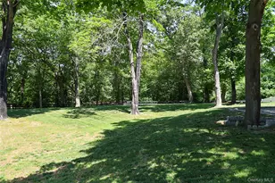 273 Sugar Toms Ln, East Norwich, NY 11732 - Photo 35