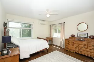 273 Sugar Toms Ln, East Norwich, NY 11732 - Photo 17