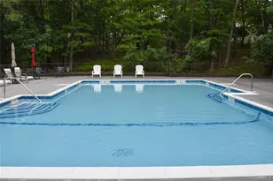 22 Kettle Hole Rd, Manorville, NY 11949 - Photo 35
