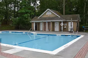 22 Kettle Hole Rd, Manorville, NY 11949 - Photo 37