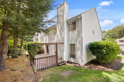 23 Stone Gate Court, Smithtown, NY 11787 - Photo 19