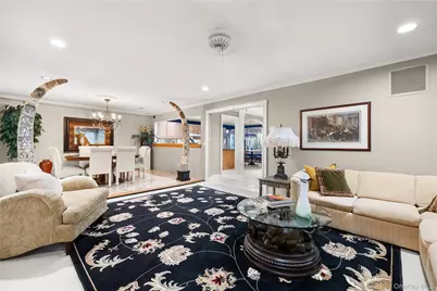 23 Stone Gate Court, Smithtown, NY 11787 - Photo 5