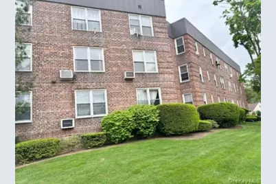530 Dubois Avenue # 2C, Valley Stream, NY 11581 - Photo 3