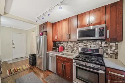 67-66 108th Street #D/3, Forest Hills, NY 11375 - Photo 19