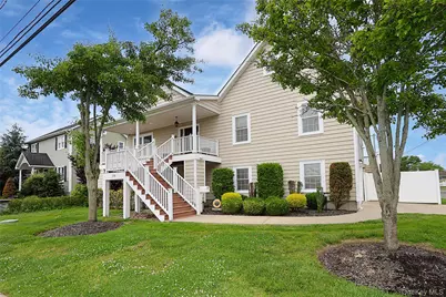 370 Rider Avenue, Patchogue, NY 11772 - Photo 3