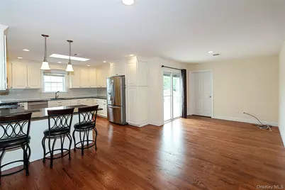 370 Rider Avenue, Patchogue, NY 11772 - Photo 17