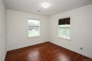 370 Rider Ave, Patchogue, NY 11772 - Photo 23